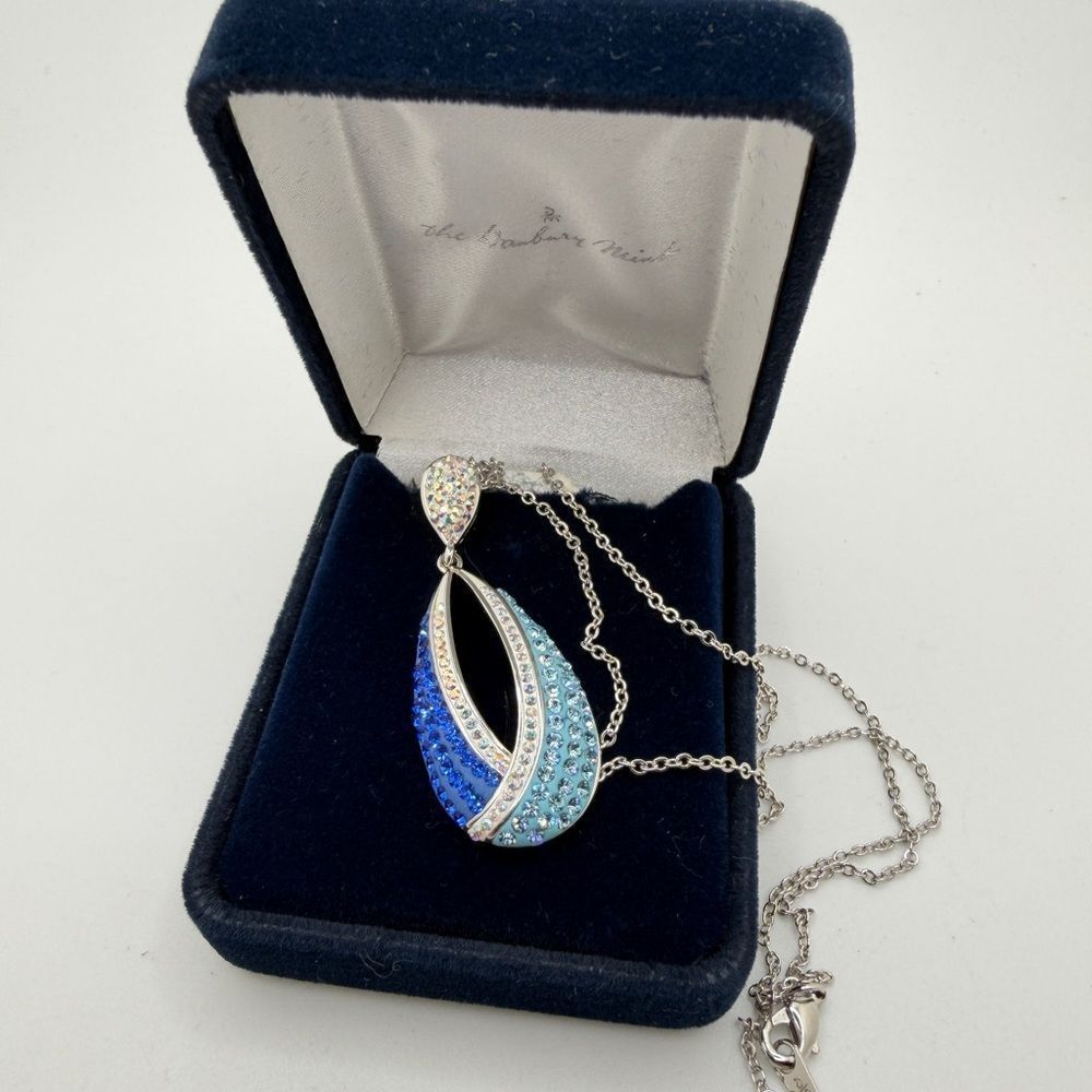 18" Danbury Mint "Shimmering Sea Wave" Pave Crystal Rhinestone Necklace!